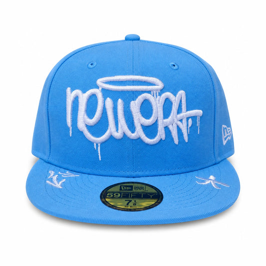 Gorra Cerrada New Era Graffiti Celeste vista frontal